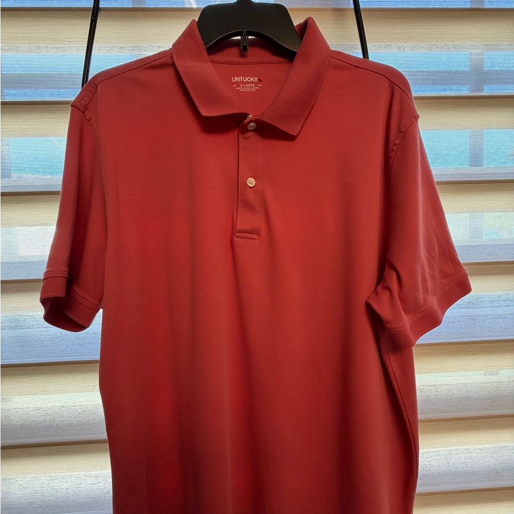 UNTUCKit Men's Polo Shirt in Rich Red